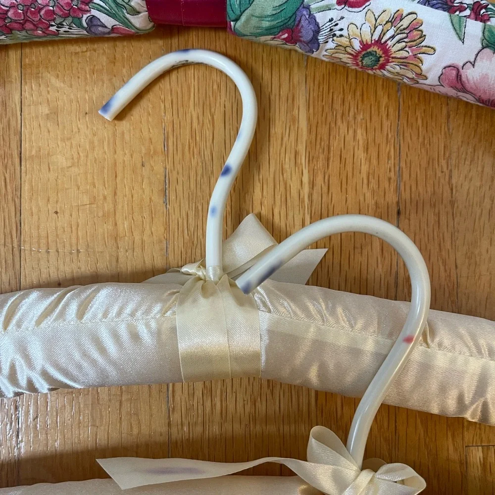 Satin Padded Hangers set of 4